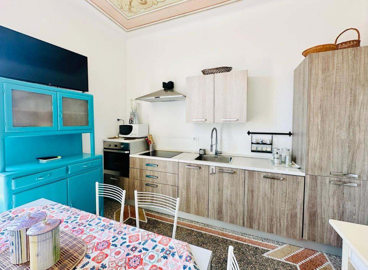 Hostdomus - Casa Ester Noli Buitenkant foto